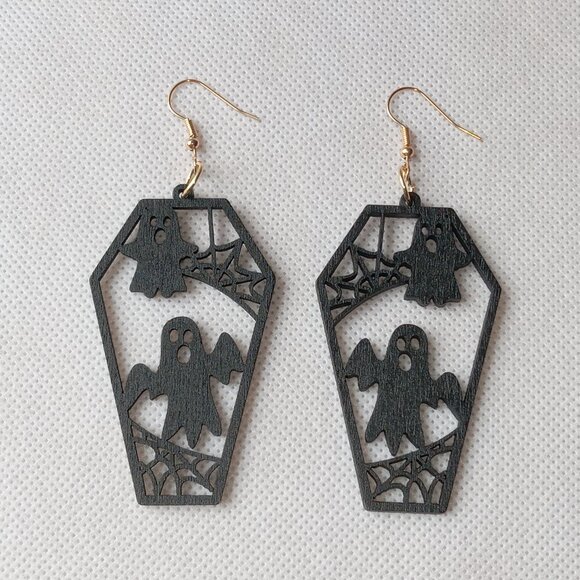 Spooky Halloween Casket Earrings, Fun Earrings, Funky Earrings, Unique Earrings - Picture 4 of 8